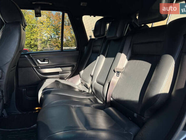 Черный Ленд Ровер Рендж Ровер, объемом двигателя 2.72 л и пробегом 287 тыс. км за 11800 $, фото 6 на Automoto.ua