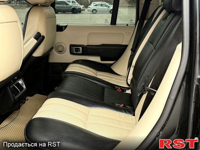 Черный Ленд Ровер Рендж Ровер, объемом двигателя 4.2 л и пробегом 250 тыс. км за 13000 $, фото 5 на Automoto.ua