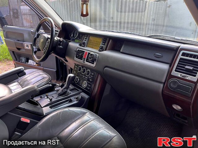 Черный Ленд Ровер Рендж Ровер, объемом двигателя 4.4 л и пробегом 375 тыс. км за 9800 $, фото 7 на Automoto.ua