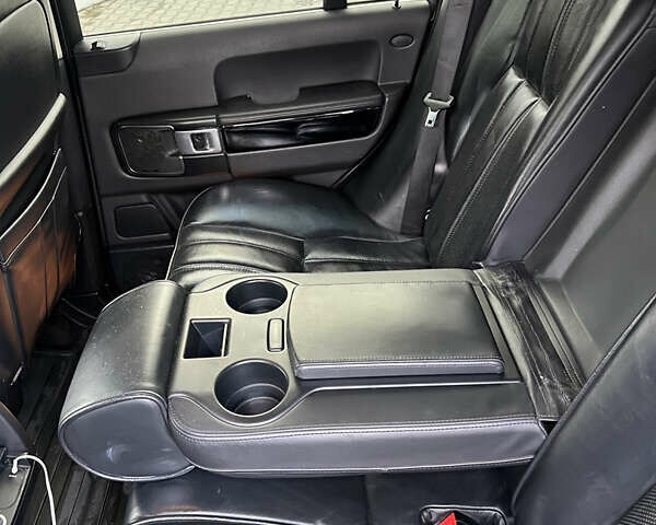 Черный Ленд Ровер Рендж Ровер, объемом двигателя 4.2 л и пробегом 205 тыс. км за 9999 $, фото 12 на Automoto.ua