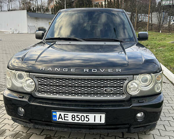 Черный Ленд Ровер Рендж Ровер, объемом двигателя 4.2 л и пробегом 205 тыс. км за 9999 $, фото 1 на Automoto.ua