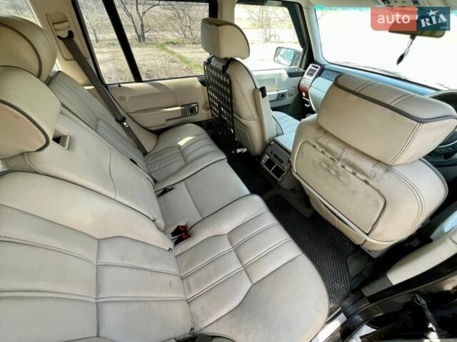 Чорний Ленд Ровер Рендж Ровер, об'ємом двигуна 3 л та пробігом 300 тис. км за 3000 $, фото 4 на Automoto.ua