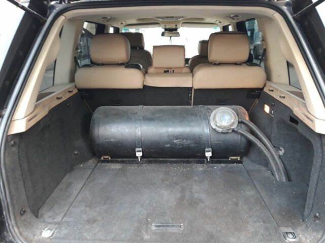 Черный Ленд Ровер Рендж Ровер, объемом двигателя 4.4 л и пробегом 230 тыс. км за 4250 $, фото 7 на Automoto.ua