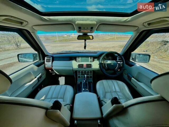 Чорний Ленд Ровер Рендж Ровер, об'ємом двигуна 3 л та пробігом 300 тис. км за 3000 $, фото 5 на Automoto.ua