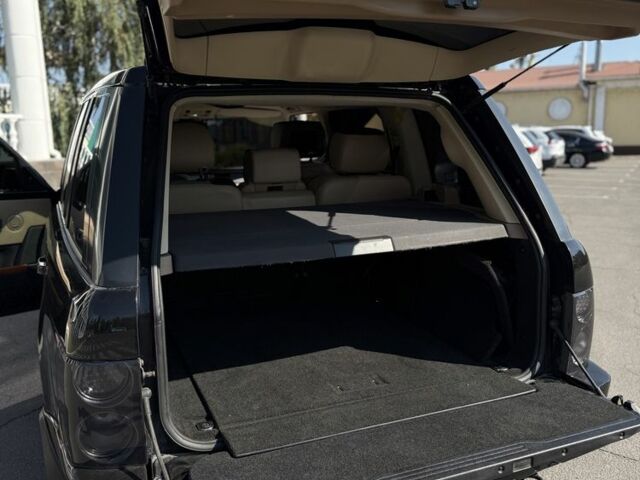 Ленд Ровер Рендж Ровер 2005 в Черкассах на Automoto.ua Черный Ленд Ровер Рендж Ровер, объемом двигателя 4.2 л и пробегом 285 тыс. км за 7900 $, фото 9 на Automoto.ua