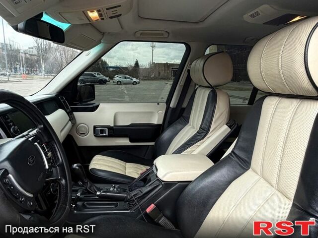 Чорний Ленд Ровер Рендж Ровер, об'ємом двигуна 4.2 л та пробігом 300 тис. км за 13500 $, фото 5 на Automoto.ua