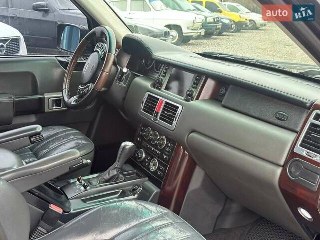 Чорний Ленд Ровер Рендж Ровер, об'ємом двигуна 4.4 л та пробігом 380 тис. км за 6800 $, фото 5 на Automoto.ua