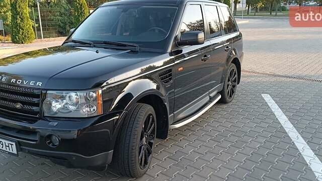Черный Ленд Ровер Рендж Ровер, объемом двигателя 4.2 л и пробегом 180 тыс. км за 12500 $, фото 1 на Automoto.ua