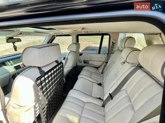 Чорний Ленд Ровер Рендж Ровер, об'ємом двигуна 3 л та пробігом 300 тис. км за 3000 $, фото 7 на Automoto.ua