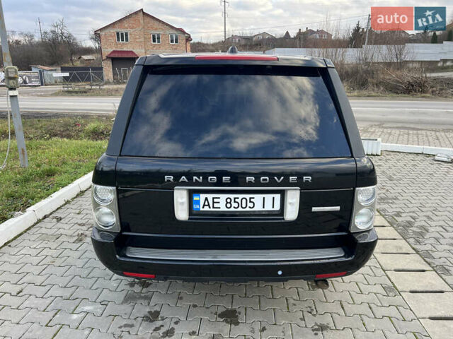 Черный Ленд Ровер Рендж Ровер, объемом двигателя 4.2 л и пробегом 205 тыс. км за 9999 $, фото 3 на Automoto.ua