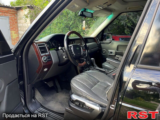 Черный Ленд Ровер Рендж Ровер, объемом двигателя 4.4 л и пробегом 375 тыс. км за 9800 $, фото 8 на Automoto.ua