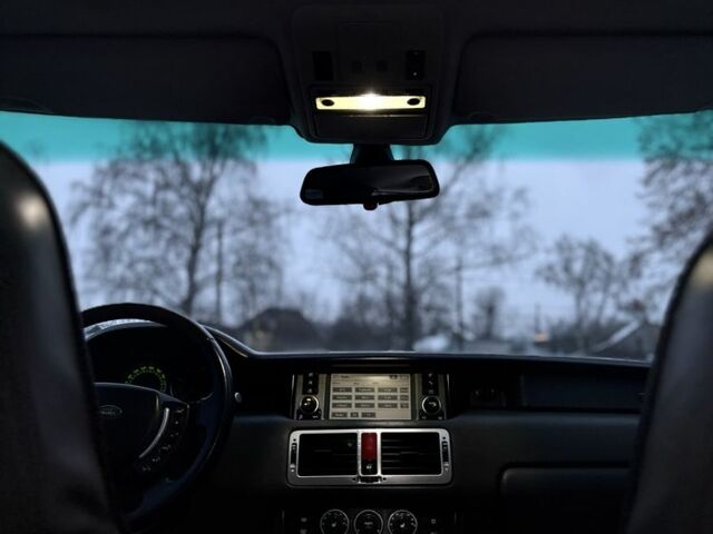 Черный Ленд Ровер Рендж Ровер, объемом двигателя 4.4 л и пробегом 381 тыс. км за 8000 $, фото 15 на Automoto.ua