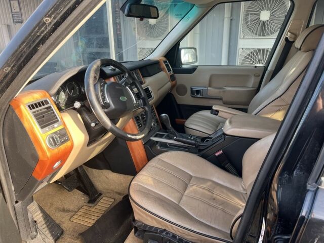 Черный Ленд Ровер Рендж Ровер, объемом двигателя 2.9 л и пробегом 300 тыс. км за 4200 $, фото 5 на Automoto.ua