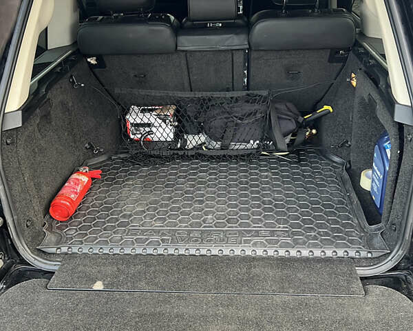 Черный Ленд Ровер Рендж Ровер, объемом двигателя 4.2 л и пробегом 205 тыс. км за 9999 $, фото 16 на Automoto.ua