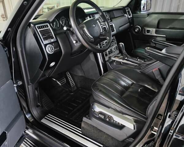 Чорний Ленд Ровер Рендж Ровер, об'ємом двигуна 4.2 л та пробігом 330 тис. км за 12000 $, фото 1 на Automoto.ua