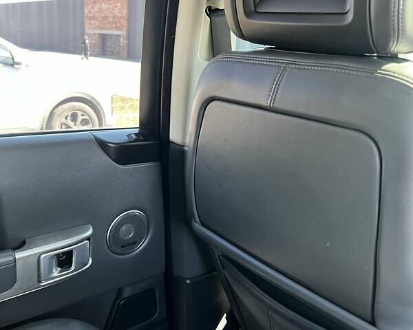 Ленд Ровер Рендж Ровер 2006 у Хмельницькому на Automoto.ua Чорний Ленд Ровер Рендж Ровер, об'ємом двигуна 4.4 л та пробігом 160 тис. км за 10000 $, фото 29 на Automoto.ua