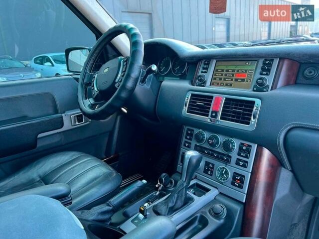 Черный Ленд Ровер Рендж Ровер, объемом двигателя 4.4 л и пробегом 282 тыс. км за 12590 $, фото 46 на Automoto.ua