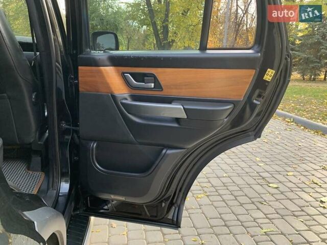 Чорний Ленд Ровер Рендж Ровер, об'ємом двигуна 2.72 л та пробігом 290 тис. км за 9999 $, фото 40 на Automoto.ua