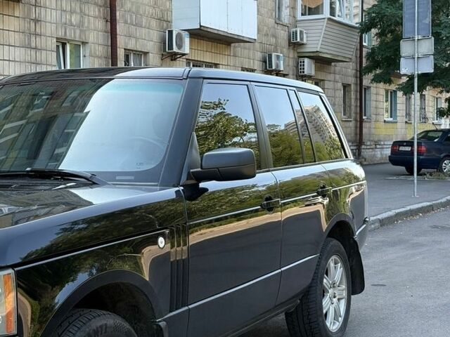Чорний Ленд Ровер Рендж Ровер, об'ємом двигуна 4.39 л та пробігом 300 тис. км за 7600 $, фото 3 на Automoto.ua