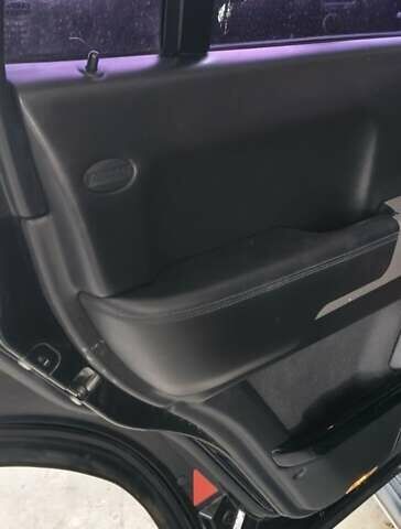 Чорний Ленд Ровер Рендж Ровер, об'ємом двигуна 4.2 л та пробігом 220 тис. км за 10000 $, фото 15 на Automoto.ua