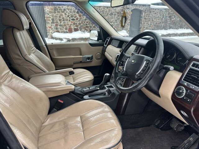 Чорний Ленд Ровер Рендж Ровер, об'ємом двигуна 3 л та пробігом 310 тис. км за 5400 $, фото 6 на Automoto.ua