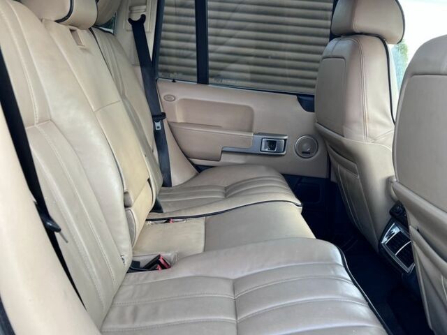 Чорний Ленд Ровер Рендж Ровер, об'ємом двигуна 3 л та пробігом 290 тис. км за 4000 $, фото 7 на Automoto.ua