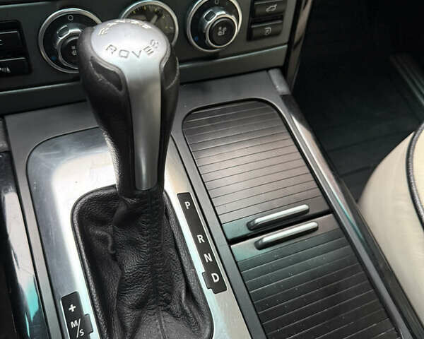 Чорний Ленд Ровер Рендж Ровер, об'ємом двигуна 4.2 л та пробігом 266 тис. км за 12500 $, фото 1 на Automoto.ua