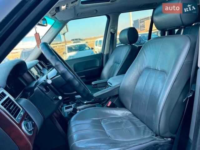 Черный Ленд Ровер Рендж Ровер, объемом двигателя 4.4 л и пробегом 282 тыс. км за 12590 $, фото 18 на Automoto.ua