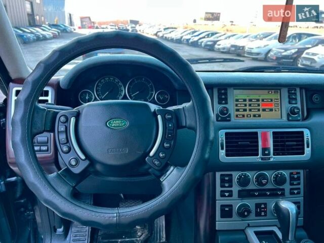 Черный Ленд Ровер Рендж Ровер, объемом двигателя 4.4 л и пробегом 282 тыс. км за 12590 $, фото 22 на Automoto.ua