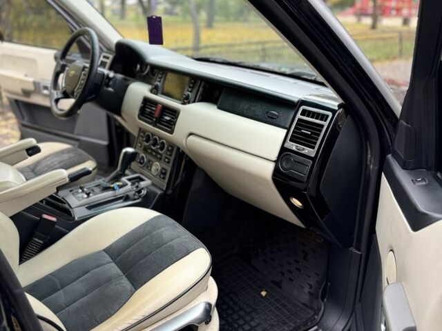 Черный Ленд Ровер Рендж Ровер, объемом двигателя 3 л и пробегом 400 тыс. км за 7000 $, фото 15 на Automoto.ua