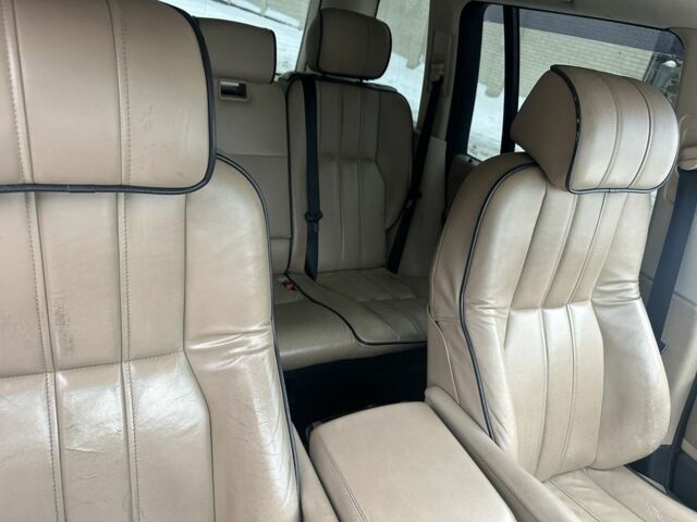 Чорний Ленд Ровер Рендж Ровер, об'ємом двигуна 3 л та пробігом 310 тис. км за 5400 $, фото 7 на Automoto.ua