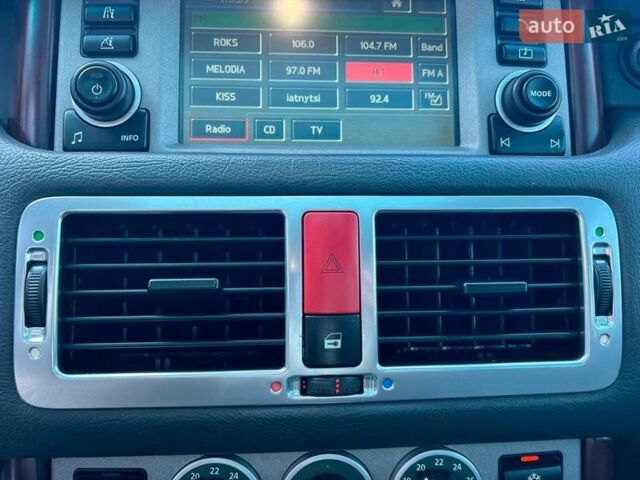 Черный Ленд Ровер Рендж Ровер, объемом двигателя 4.4 л и пробегом 282 тыс. км за 12590 $, фото 29 на Automoto.ua