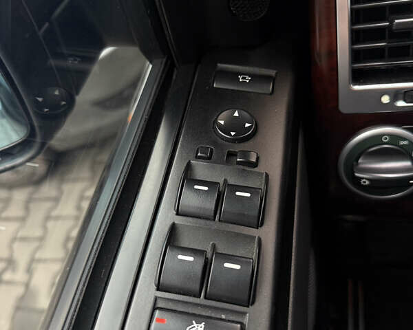 Черный Ленд Ровер Рендж Ровер, объемом двигателя 4.4 л и пробегом 166 тыс. км за 10900 $, фото 44 на Automoto.ua