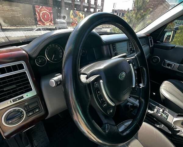 Ленд Ровер Рендж Ровер 2006 у Хмельницькому на Automoto.ua Чорний Ленд Ровер Рендж Ровер, об'ємом двигуна 4.4 л та пробігом 160 тис. км за 10000 $, фото 19 на Automoto.ua