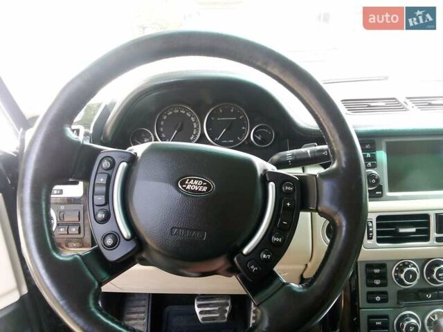 Ленд Ровер Рендж Ровер 2006 в Кременце на Automoto.ua Черный Ленд Ровер Рендж Ровер, объемом двигателя 4.2 л и пробегом 263 тыс. км за 12300 $, фото 19 на Automoto.ua