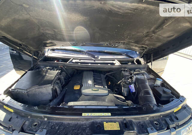 Черный Ленд Ровер Рендж Ровер, объемом двигателя 2.93 л и пробегом 415 тыс. км за 10200 $, фото 2 на Automoto.ua