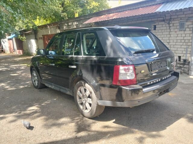 Чорний Ленд Ровер Рендж Ровер, об'ємом двигуна 0 л та пробігом 180 тис. км за 3513 $, фото 2 на Automoto.ua