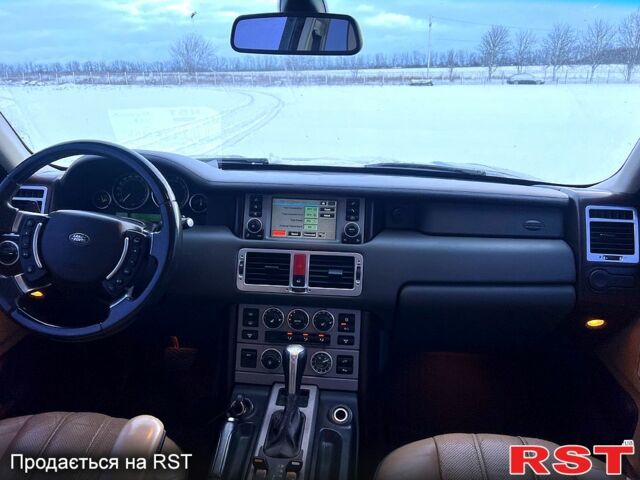 Черный Ленд Ровер Рендж Ровер, объемом двигателя 4.4 л и пробегом 280 тыс. км за 9500 $, фото 8 на Automoto.ua