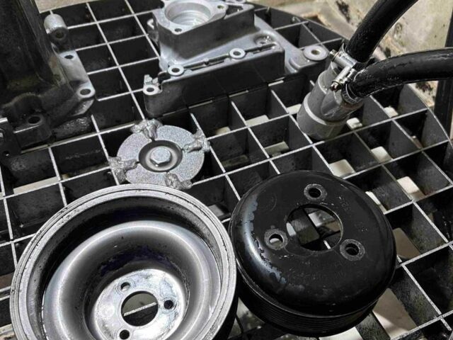 Ленд Ровер Рендж Ровер 2006 в Киеве на Automoto.ua Черный Ленд Ровер Рендж Ровер, объемом двигателя 4.2 л и пробегом 312 тыс. км за 10000 $, фото 12 на Automoto.ua
