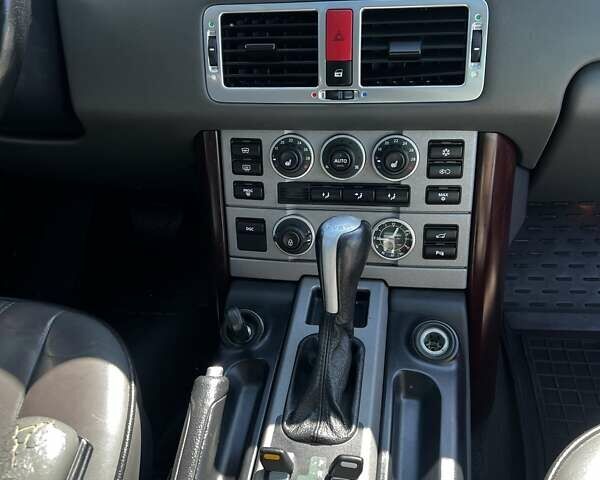 Ленд Ровер Рендж Ровер 2006 у Хмельницькому на Automoto.ua Чорний Ленд Ровер Рендж Ровер, об'ємом двигуна 4.4 л та пробігом 160 тис. км за 10000 $, фото 16 на Automoto.ua