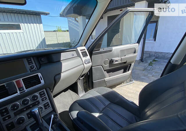 Черный Ленд Ровер Рендж Ровер, объемом двигателя 2.93 л и пробегом 415 тыс. км за 10200 $, фото 6 на Automoto.ua