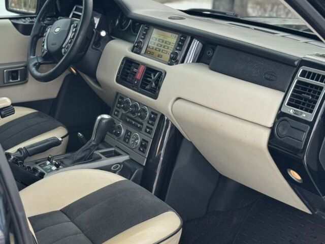 Чорний Ленд Ровер Рендж Ровер, об'ємом двигуна 3 л та пробігом 200 тис. км за 5750 $, фото 6 на Automoto.ua