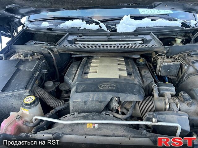 Черный Ленд Ровер Рендж Ровер, объемом двигателя 4.4 л и пробегом 280 тыс. км за 9500 $, фото 11 на Automoto.ua