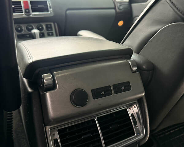 Черный Ленд Ровер Рендж Ровер, объемом двигателя 4.4 л и пробегом 166 тыс. км за 10900 $, фото 54 на Automoto.ua