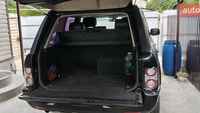 Чорний Ленд Ровер Рендж Ровер, об'ємом двигуна 4.2 л та пробігом 220 тис. км за 10000 $, фото 2 на Automoto.ua