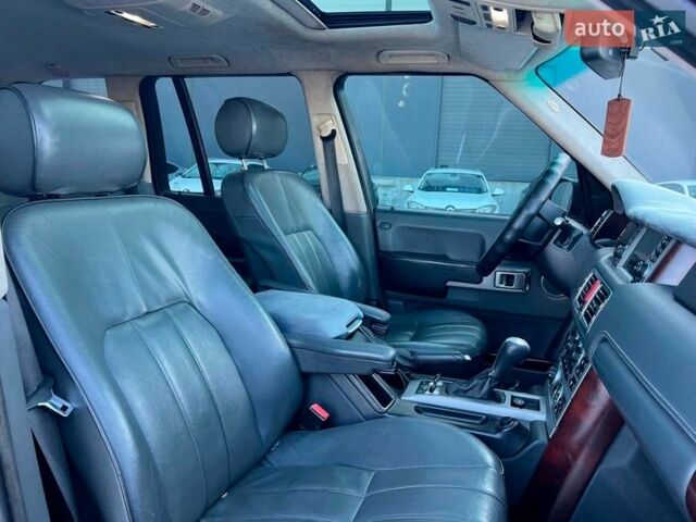 Черный Ленд Ровер Рендж Ровер, объемом двигателя 4.4 л и пробегом 282 тыс. км за 12590 $, фото 42 на Automoto.ua