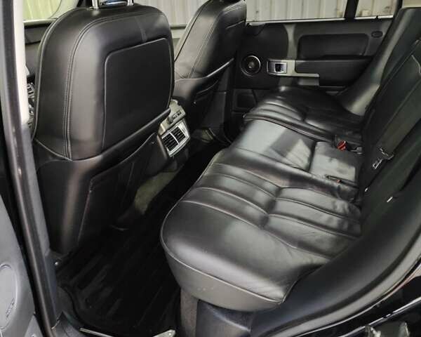 Чорний Ленд Ровер Рендж Ровер, об'ємом двигуна 4.2 л та пробігом 330 тис. км за 12000 $, фото 2 на Automoto.ua