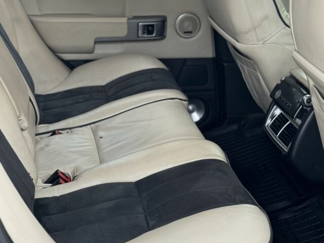 Чорний Ленд Ровер Рендж Ровер, об'ємом двигуна 3 л та пробігом 200 тис. км за 5750 $, фото 10 на Automoto.ua