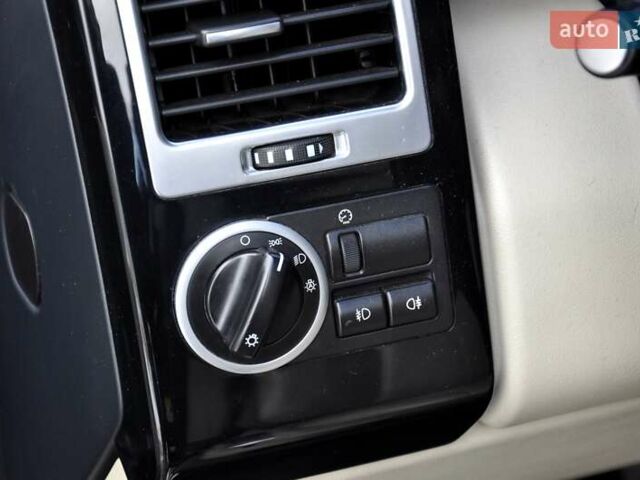 Чорний Ленд Ровер Рендж Ровер, об'ємом двигуна 3.6 л та пробігом 385 тис. км за 13500 $, фото 30 на Automoto.ua