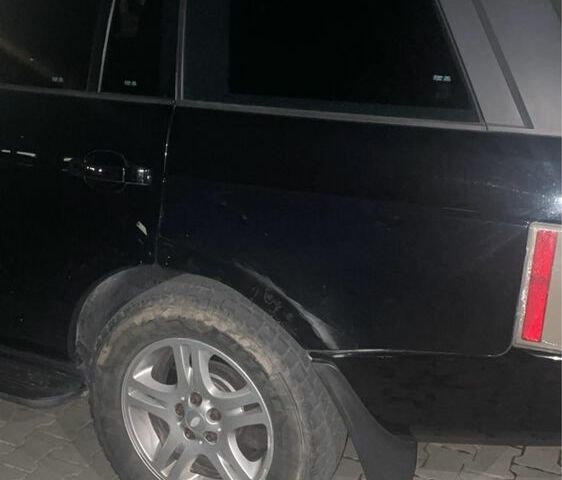 Чорний Ленд Ровер Рендж Ровер, об'ємом двигуна 3 л та пробігом 230 тис. км за 4500 $, фото 1 на Automoto.ua